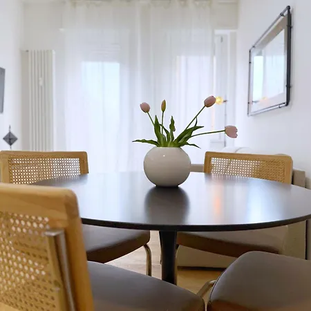 Viale Monza Ab Suites - 2 Bedroom- 15 Min Dal Duomo Milan Exterior photo