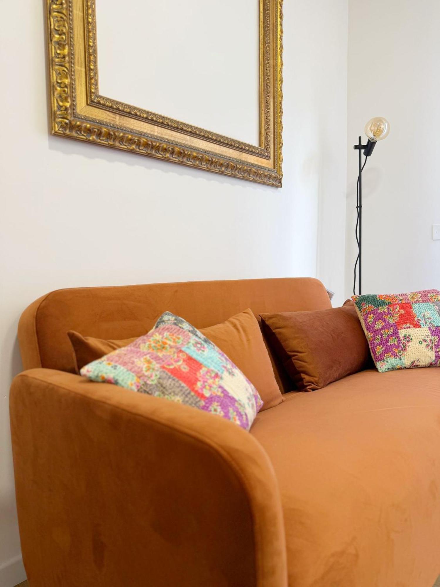 Appartement Viale Monza Ab - 2 Bedroom- 15 Min Dal Duomo Milaan